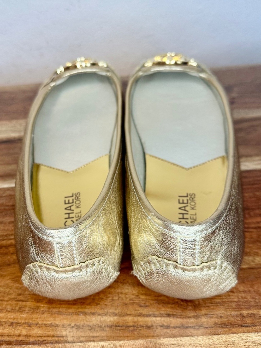 NEW Michael Kors Fulton Moc Pale Gołd Flats, Size 9M - Picture 5 of 11